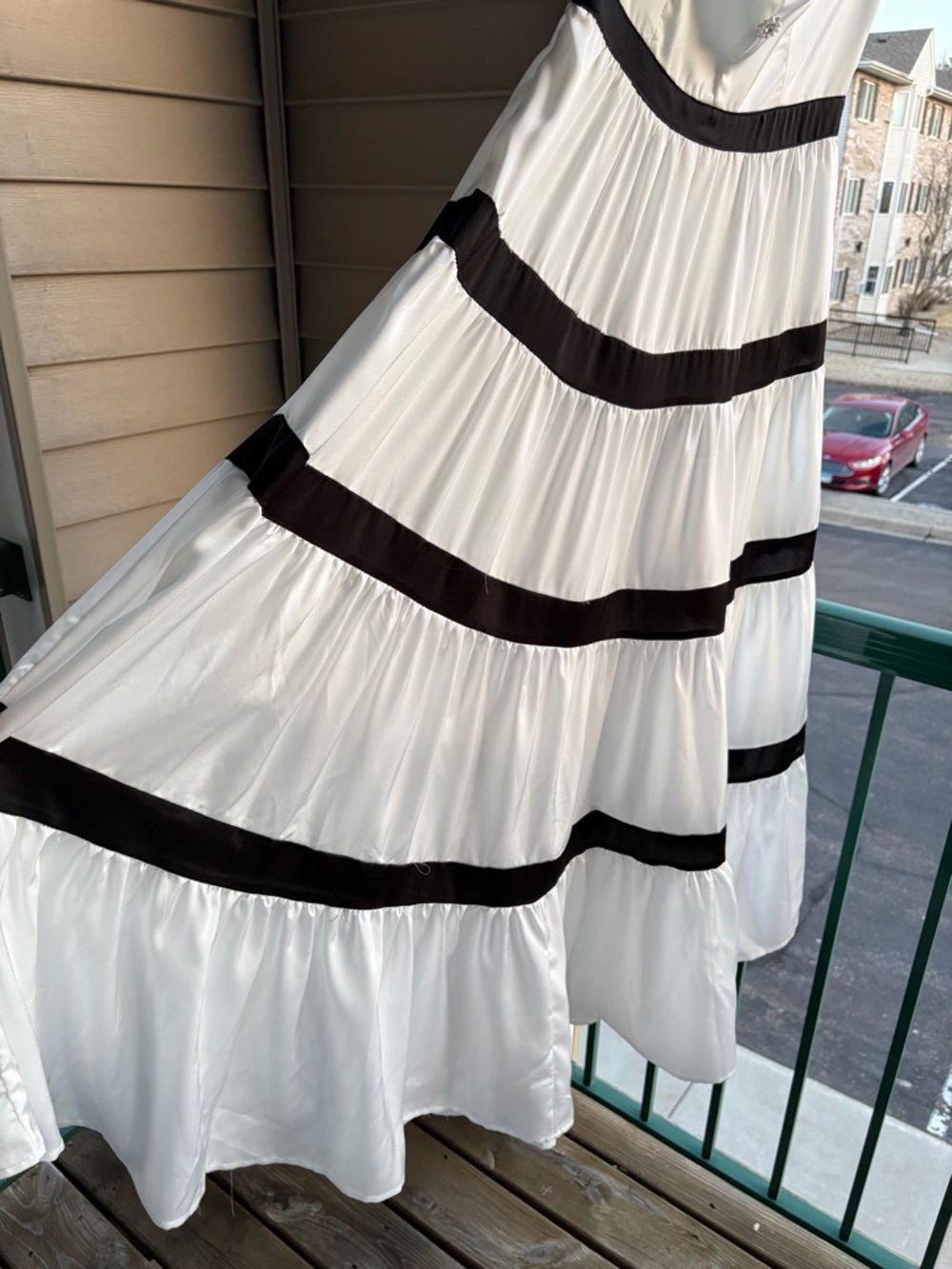 🆕🥥 Ipponelli White & Black Tiered Maxi Dress Pearl Button Elegant Flowy Size S - Picture 9 of 17